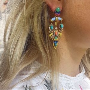 Stella and Dot Cecily Chandilers